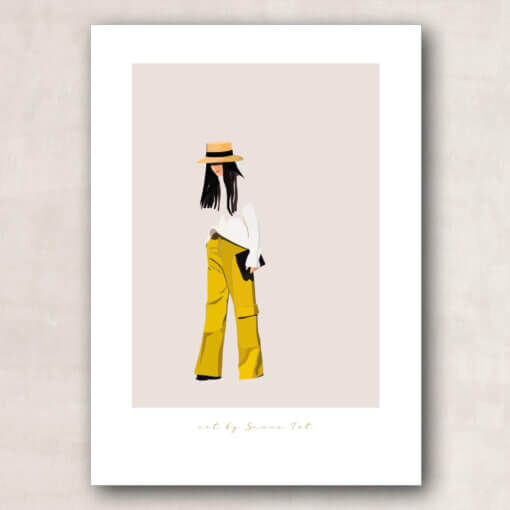 plakat print fashionista gul karrygul cool beige baggrund hat sort hår illustration